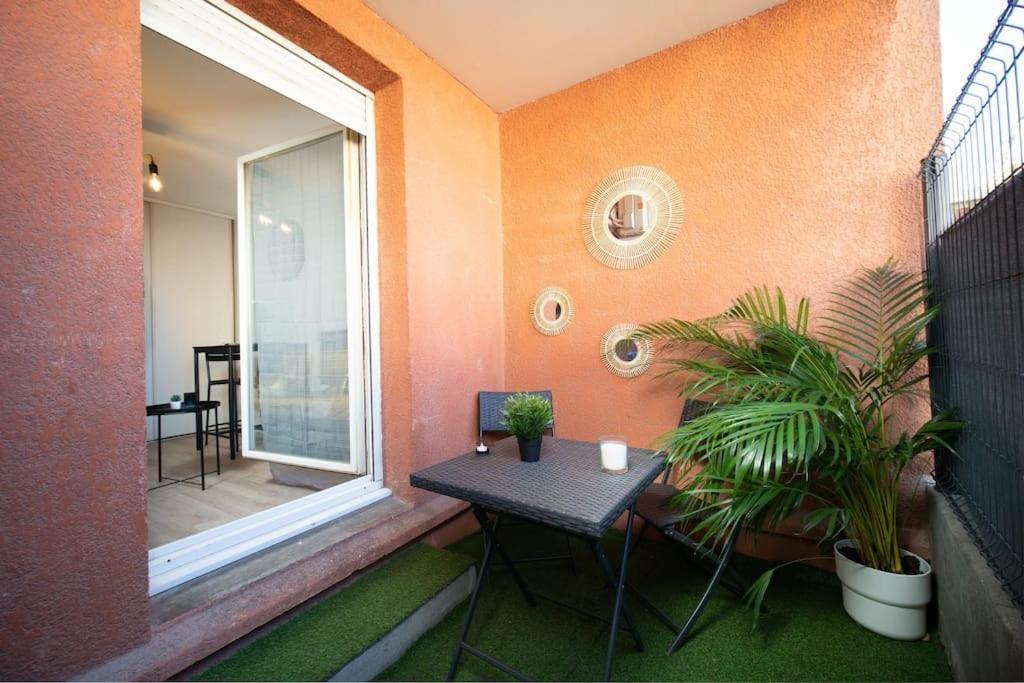 Appartement Climatise Terrasse Parking Gare St Charles Marseille Bagian luar foto